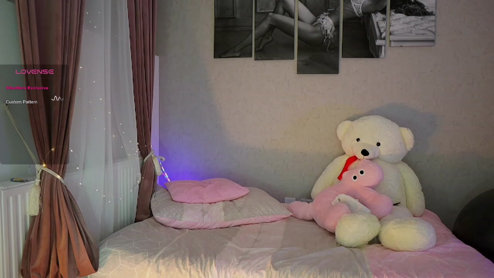 Gallery image thumbnail from RileyReid_18's myfreecams stream on, 10/17/2023, 16:39 image 16 of 20
