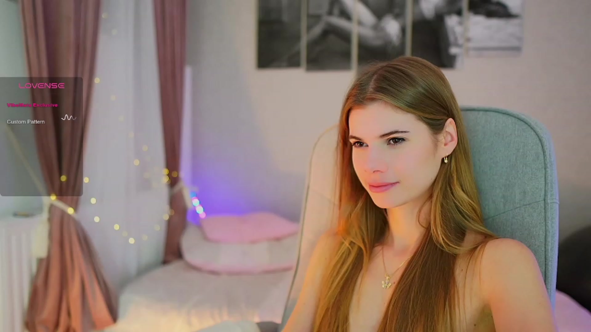 Gallery image thumbnail from RileyReid_18's myfreecams stream on, 10/17/2023, 16:39 image 12 of 20