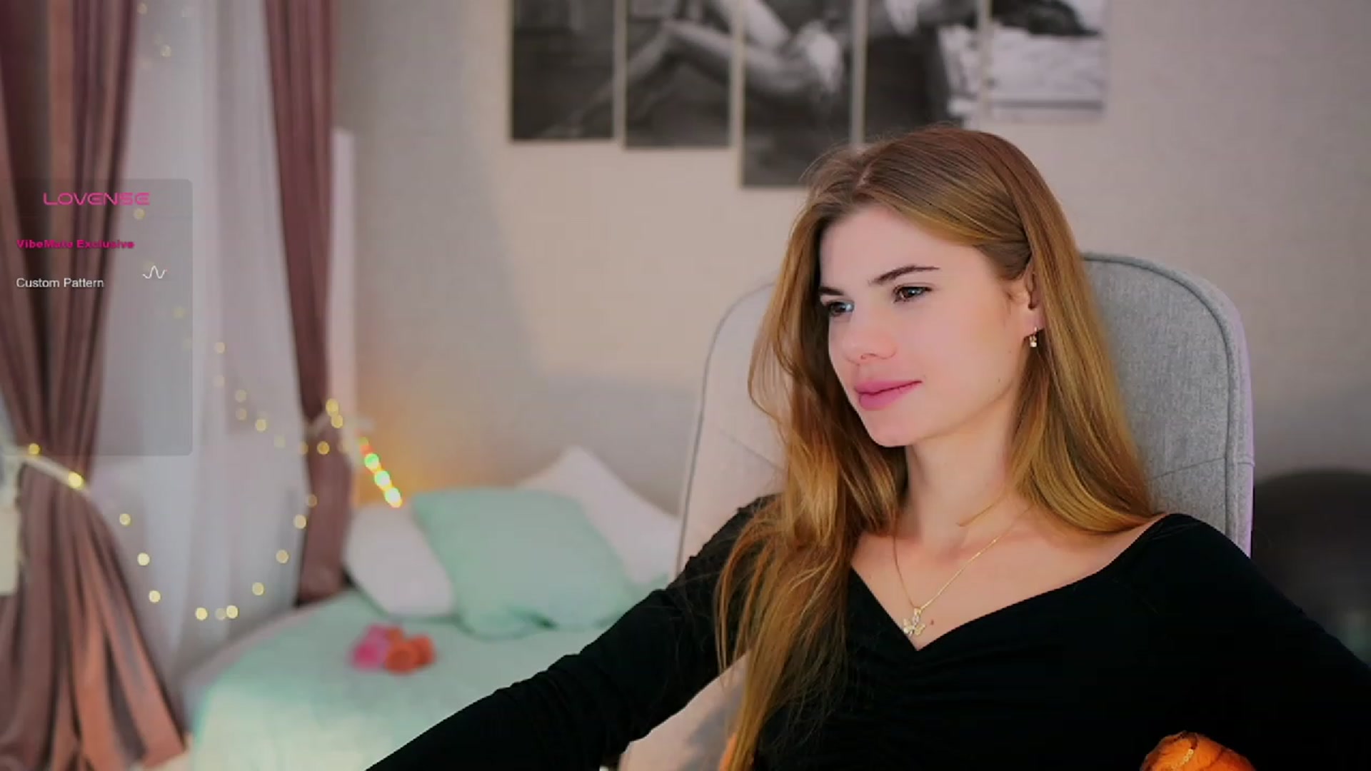 Gallery image thumbnail from RileyReid_18's myfreecams stream on, 10/19/2023, 15:32 image 8 of 20