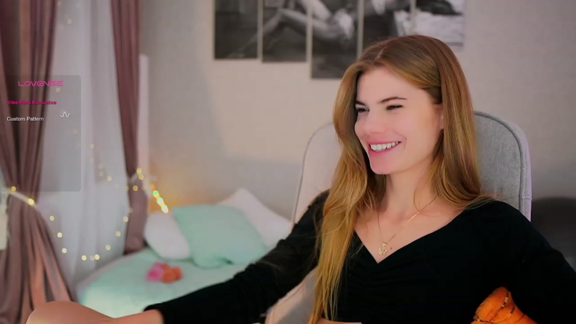 Gallery image thumbnail from RileyReid_18's myfreecams stream on, 10/19/2023, 15:32 image 4 of 20