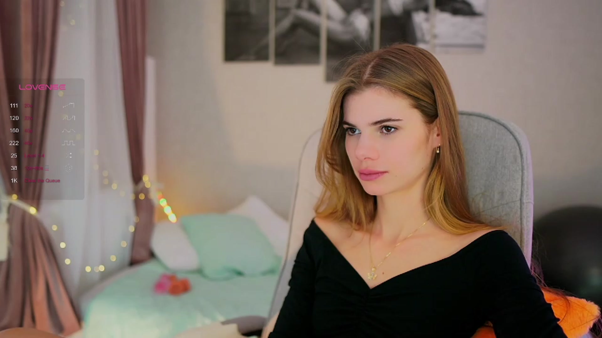 Gallery image thumbnail from RileyReid_18's myfreecams stream on, 10/19/2023, 15:32 image 1 of 20