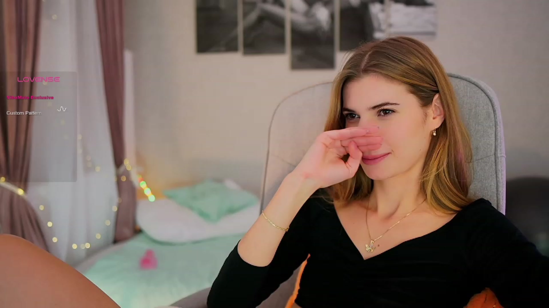 Gallery image thumbnail from RileyReid_18's myfreecams stream on, 10/19/2023, 17:59 image 20 of 20