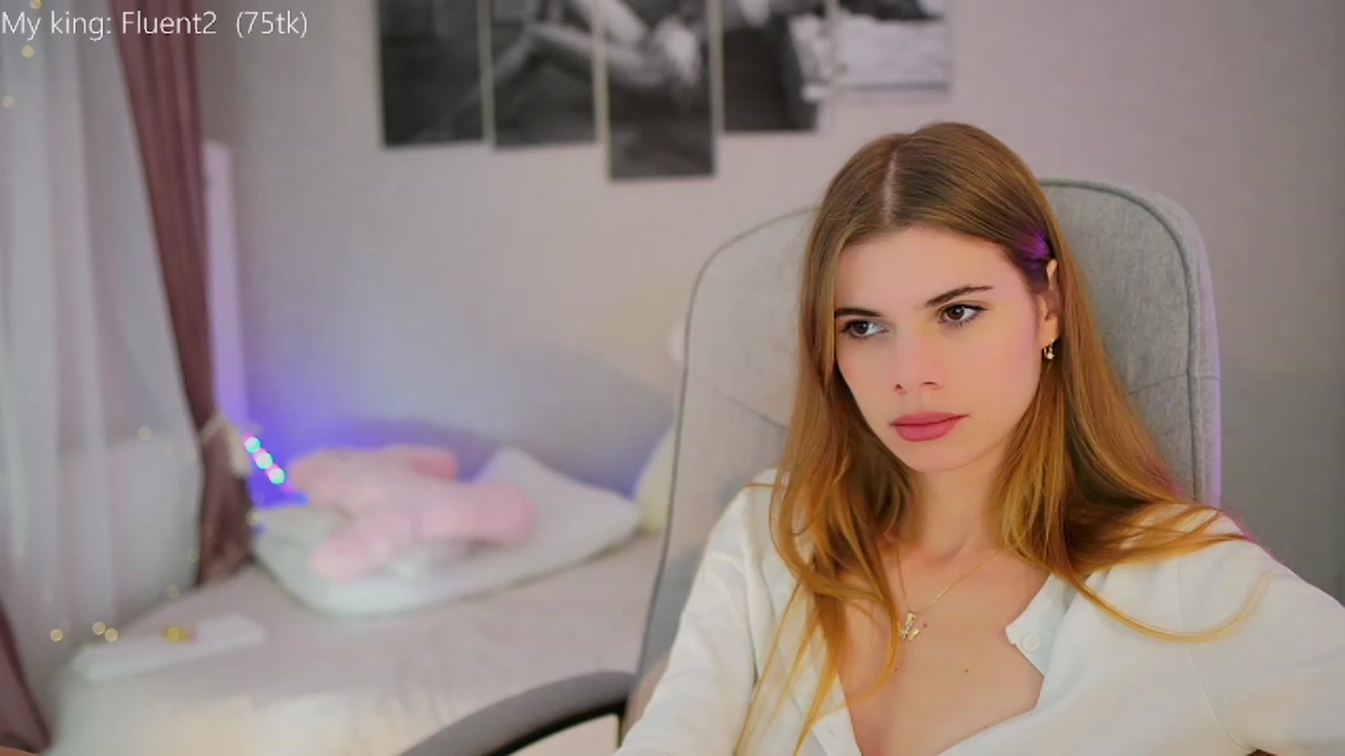 Gallery image thumbnail from RileyReid_18's myfreecams stream on, 11/03/2023, 18:41 image 8 of 20