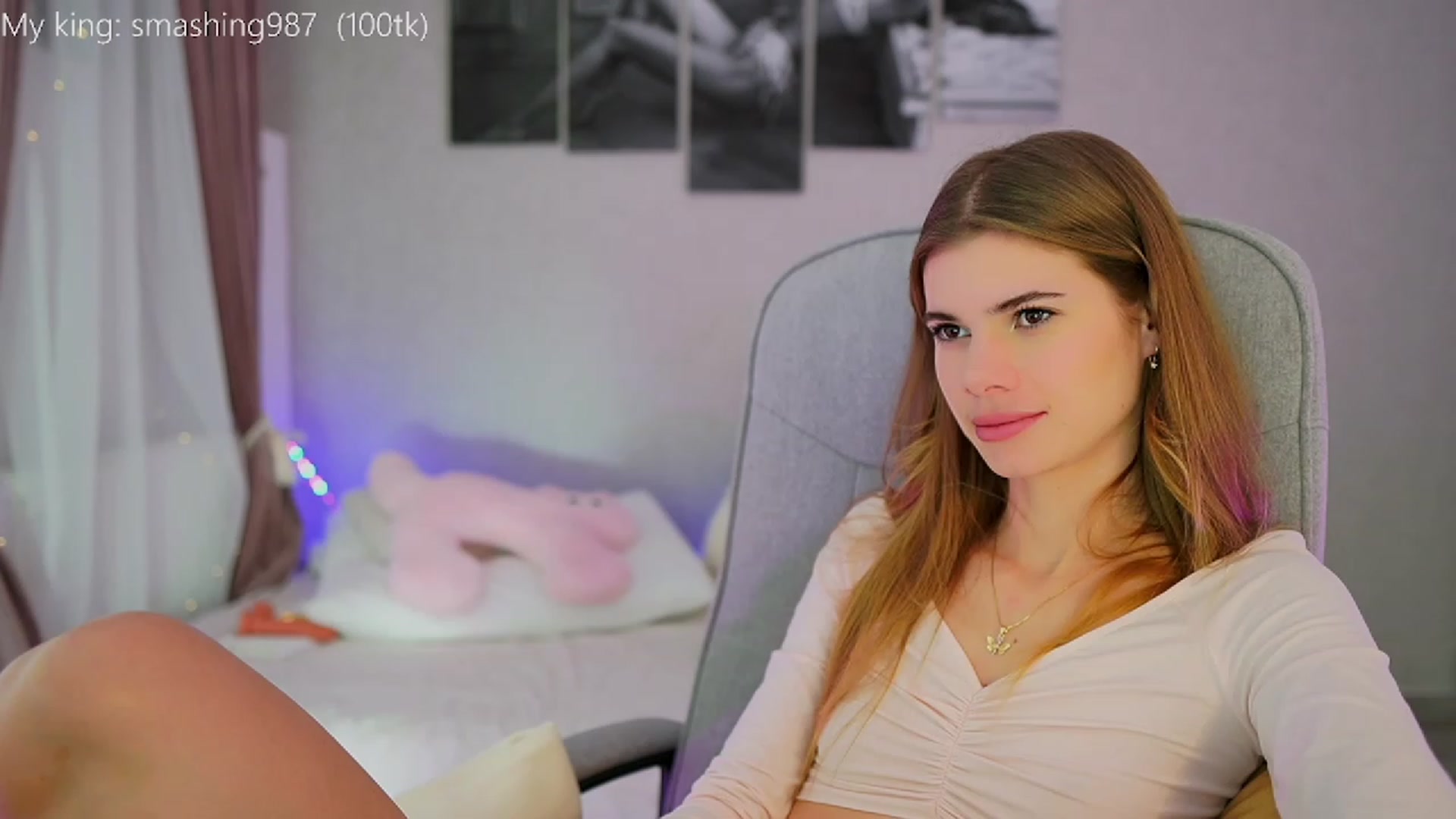Gallery image thumbnail from RileyReid_18's myfreecams stream on, 11/04/2023, 20:39 image 3 of 20