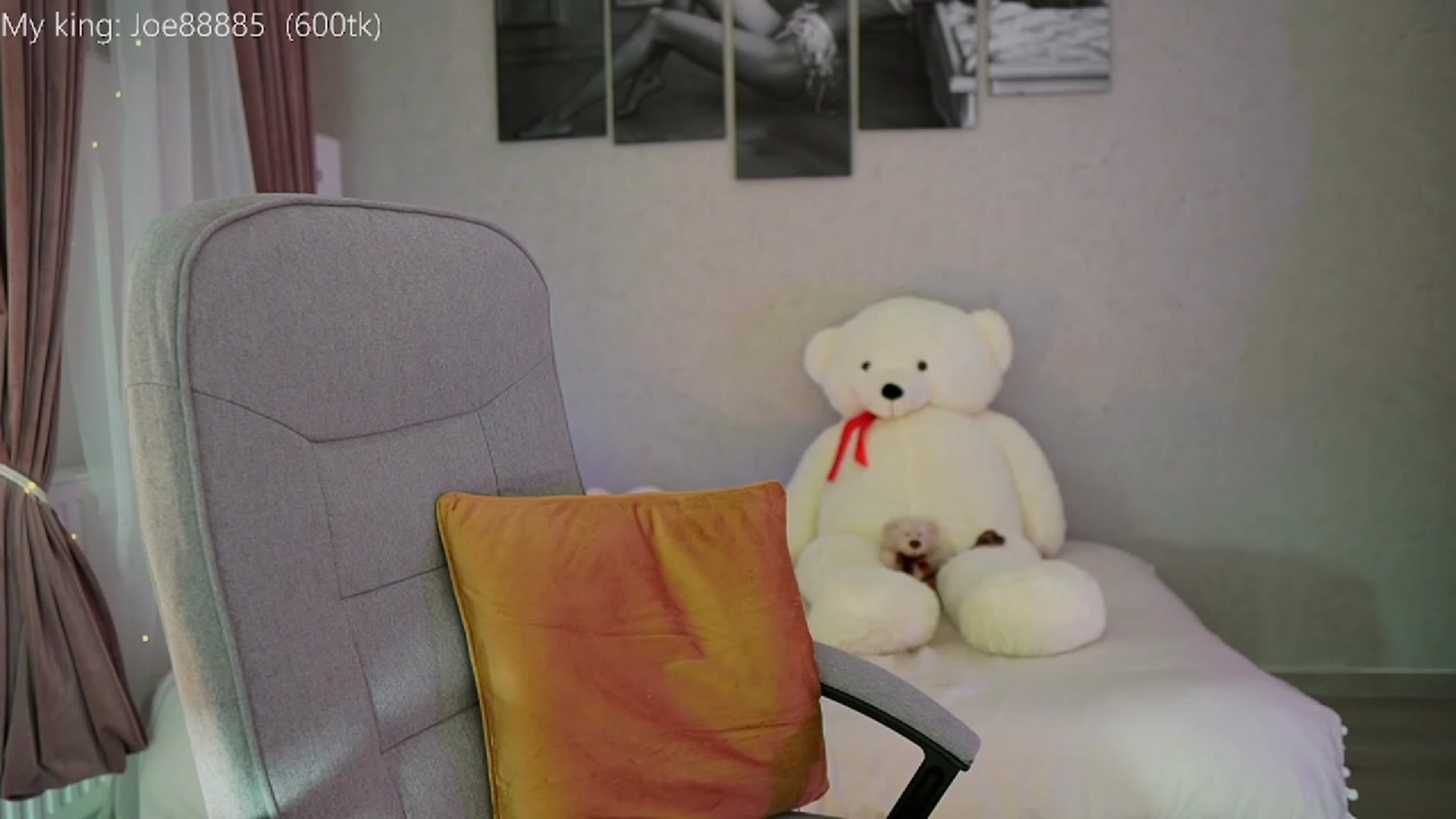 Gallery image thumbnail from RileyReid_18's myfreecams stream on, 11/04/2023, 23:47 image 20 of 20