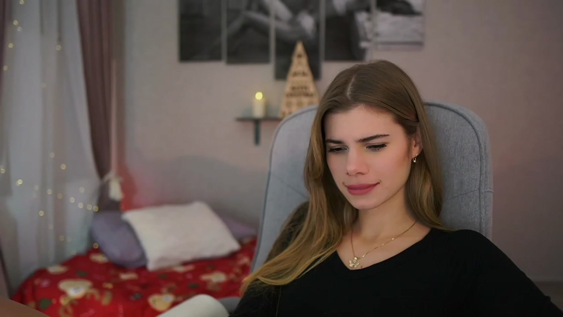 Gallery image thumbnail from RileyReid_18's myfreecams stream on, 12/01/2023, 15:55 image 13 of 20