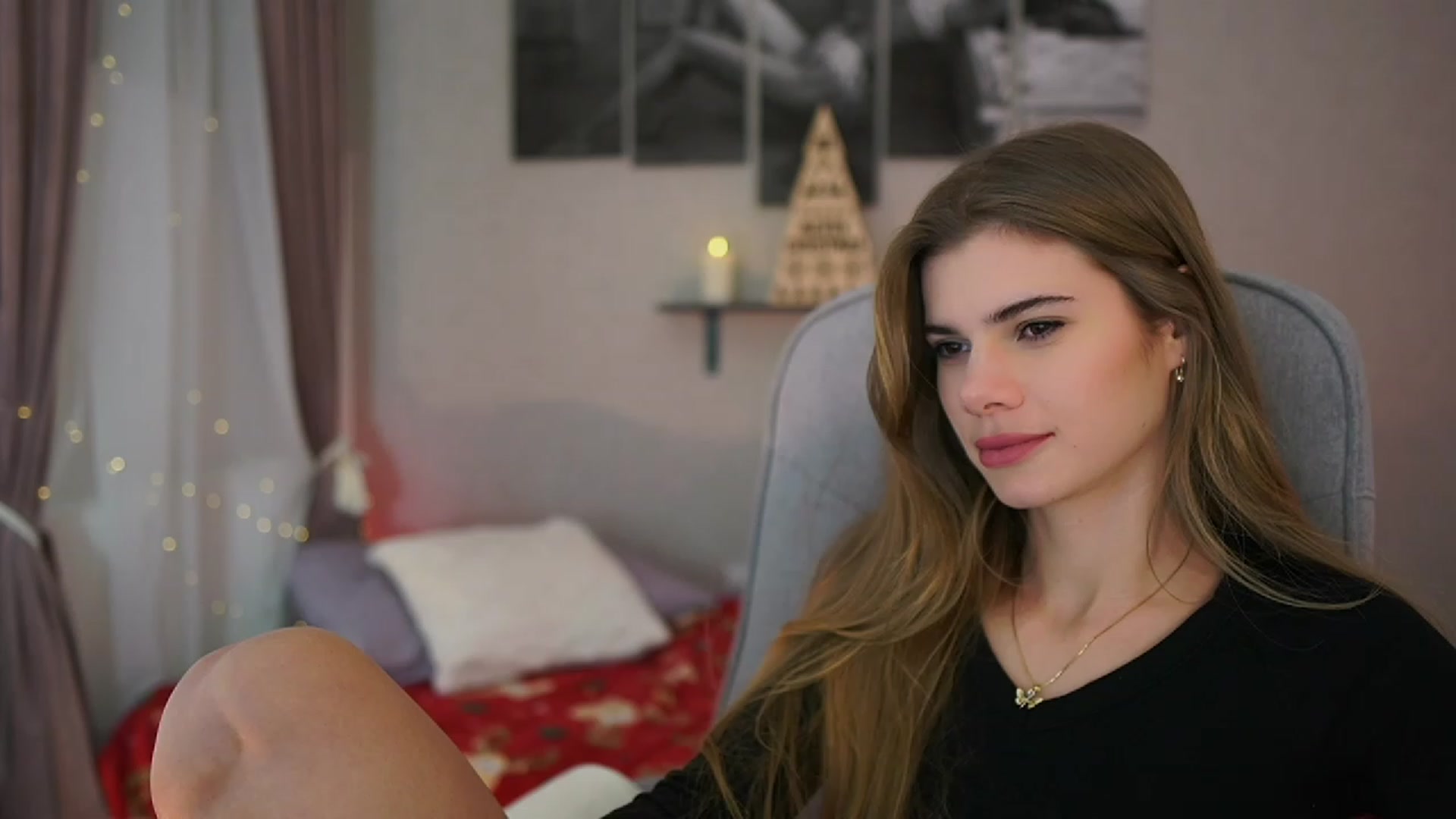 Gallery image thumbnail from RileyReid_18's myfreecams stream on, 12/01/2023, 15:55 image 20 of 20