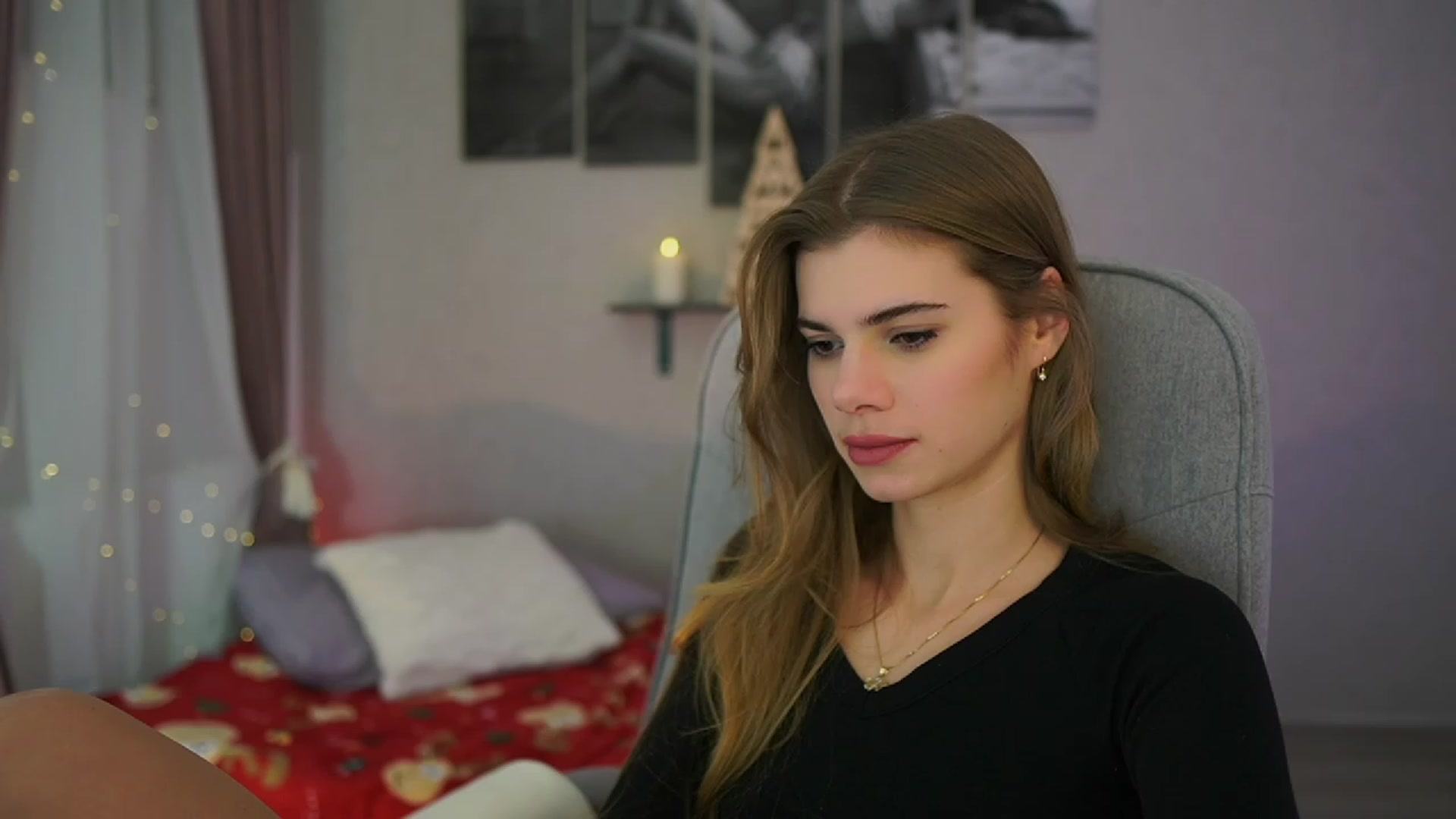 Gallery image thumbnail from RileyReid_18's myfreecams stream on, 12/01/2023, 15:55 image 10 of 20
