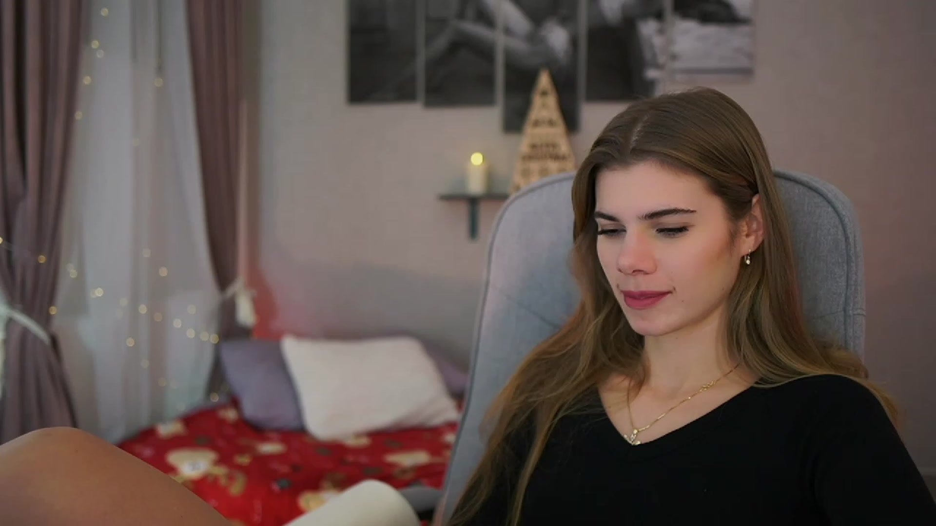 Gallery image thumbnail from RileyReid_18's myfreecams stream on, 12/01/2023, 16:52 image 15 of 20