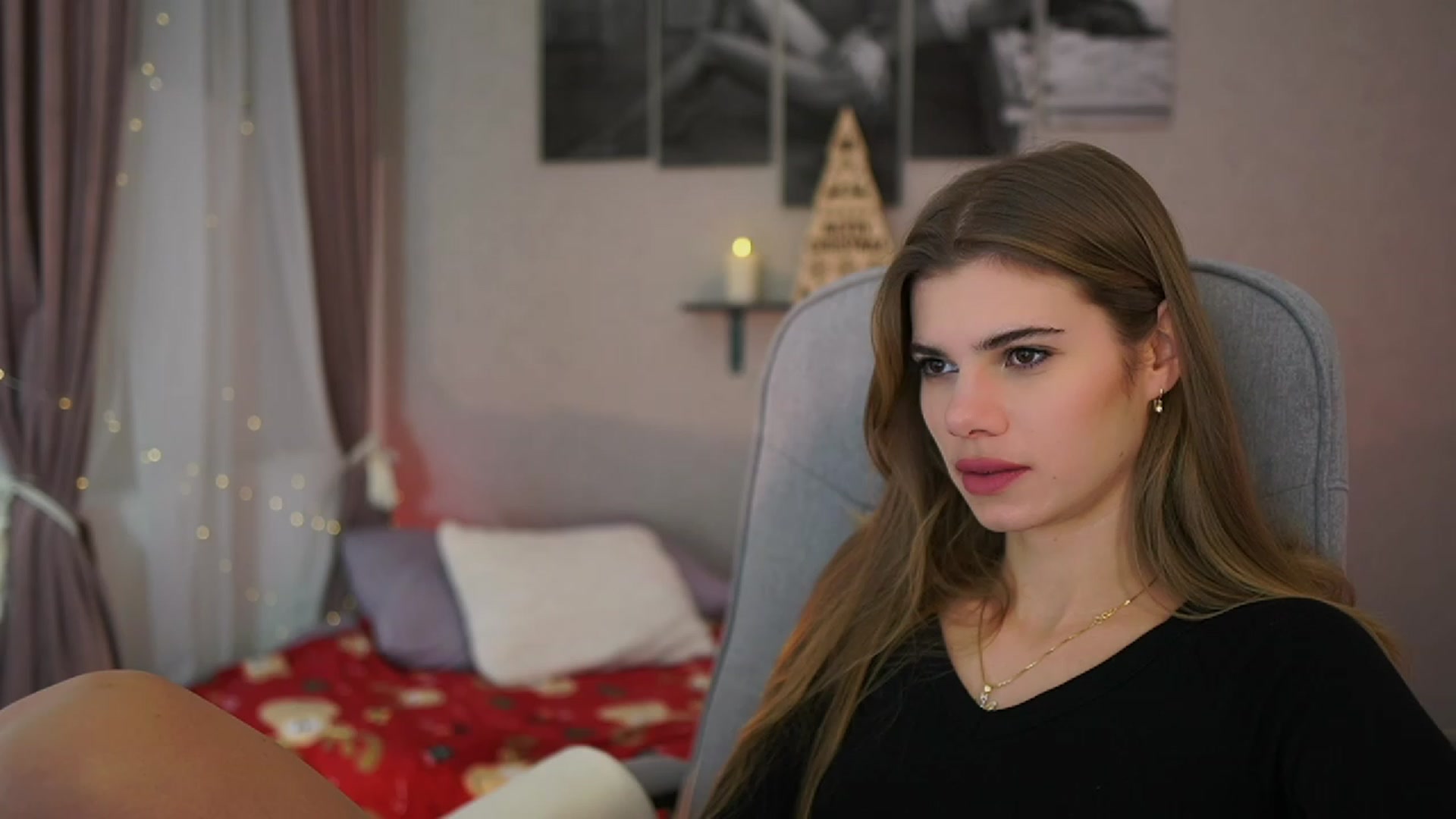 Gallery image thumbnail from RileyReid_18's myfreecams stream on, 12/01/2023, 16:52 image 16 of 20