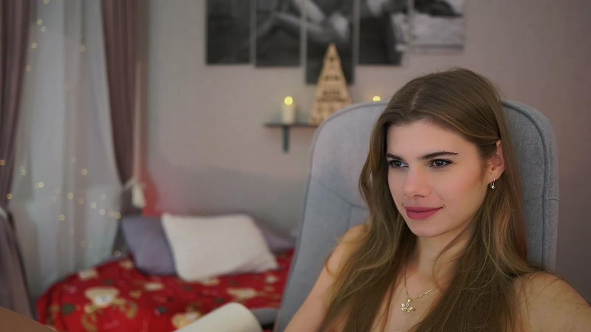 Gallery image thumbnail from RileyReid_18's myfreecams stream on, 12/01/2023, 17:56 image 7 of 20