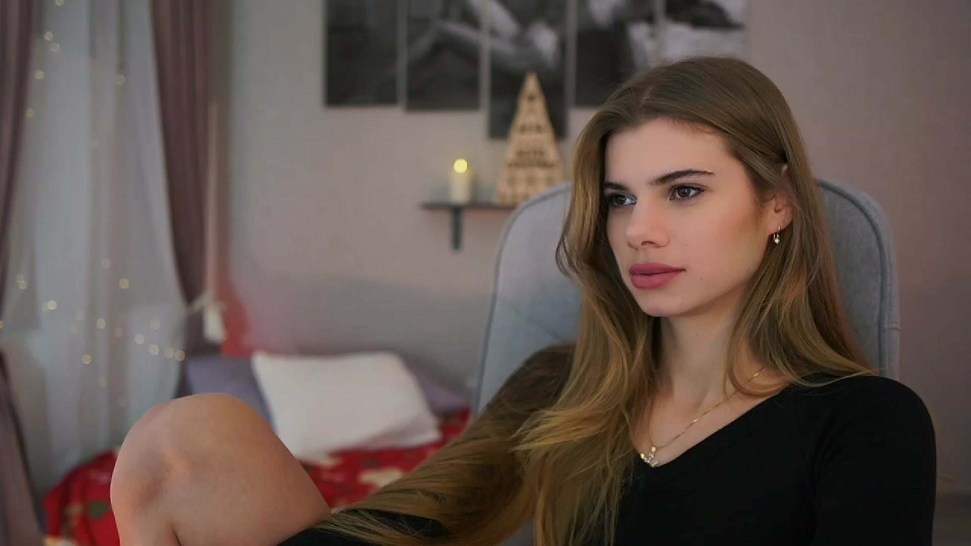 Gallery image thumbnail from RileyReid_18's myfreecams stream on, 12/01/2023, 18:59 image 8 of 20
