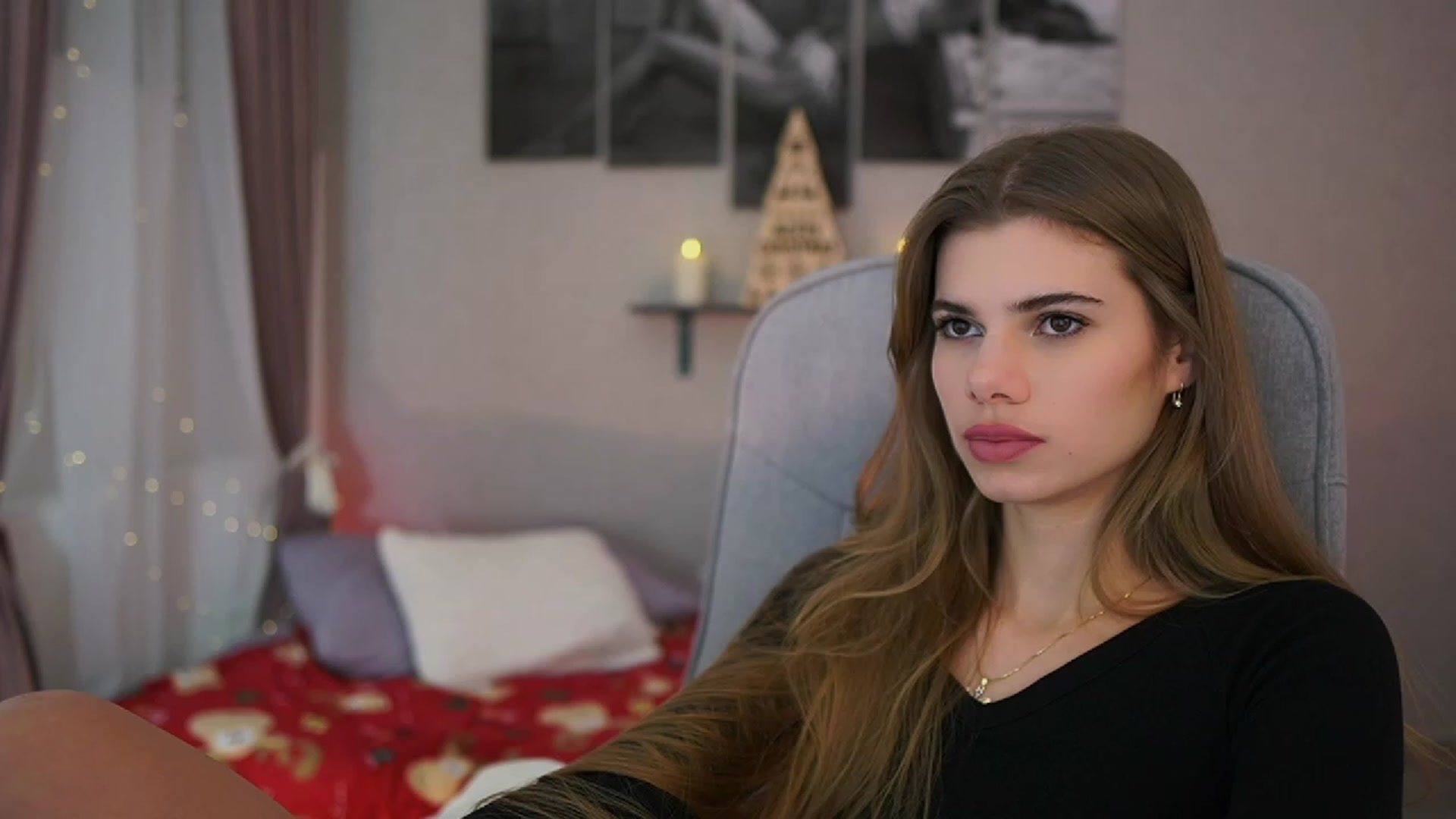 Gallery image thumbnail from RileyReid_18's myfreecams stream on, 12/01/2023, 18:59 image 9 of 20