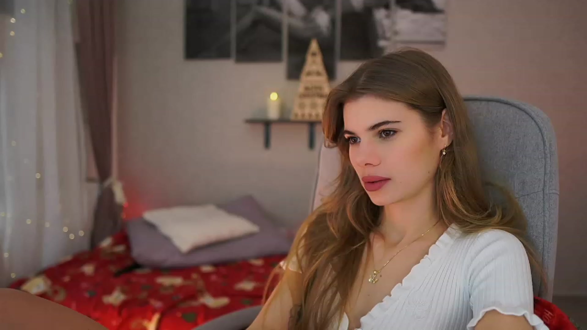 Gallery image thumbnail from RileyReid_18's myfreecams stream on, 12/05/2023, 14:11 image 20 of 20