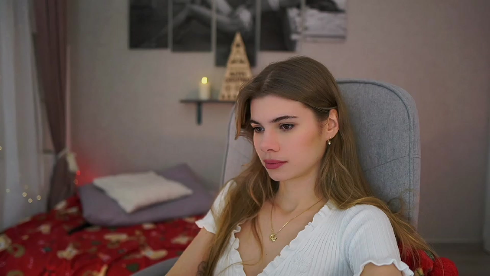 Gallery image thumbnail from RileyReid_18's myfreecams stream on, 12/05/2023, 14:55 image 18 of 20