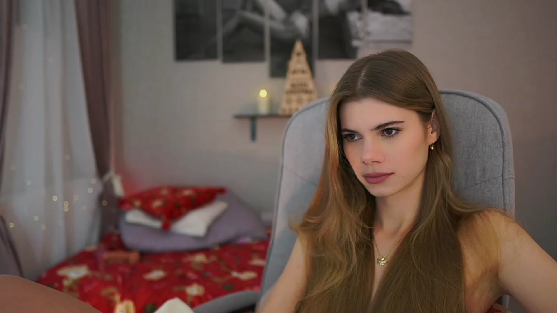 Gallery image thumbnail from RileyReid_18's myfreecams stream on, 12/07/2023, 17:01 image 18 of 20