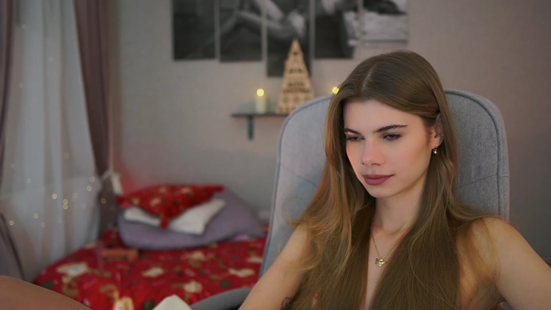 Gallery image thumbnail from RileyReid_18's myfreecams stream on, 12/07/2023, 17:01 image 19 of 20