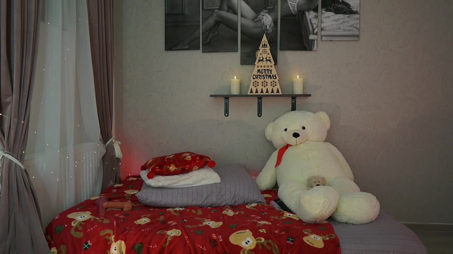 Gallery image thumbnail from RileyReid_18's myfreecams stream on, 12/07/2023, 19:03 image 8 of 20