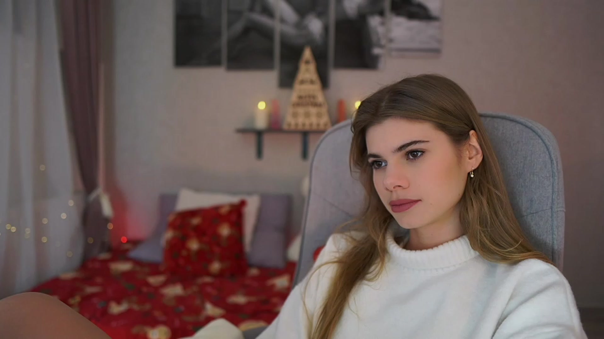 Gallery image thumbnail from RileyReid_18's myfreecams stream on, 12/09/2023, 19:45 image 13 of 20