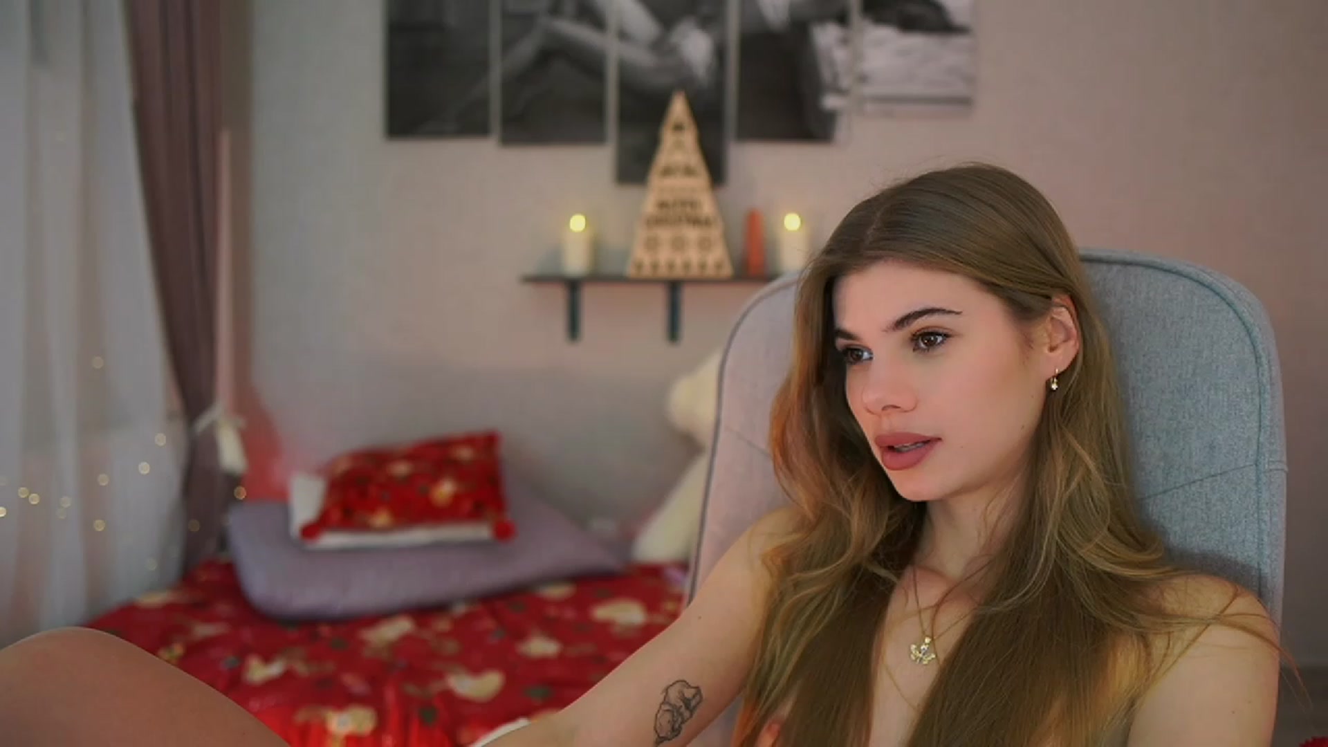 Gallery image thumbnail from RileyReid_18's myfreecams stream on, 12/09/2023, 23:08 image 8 of 20