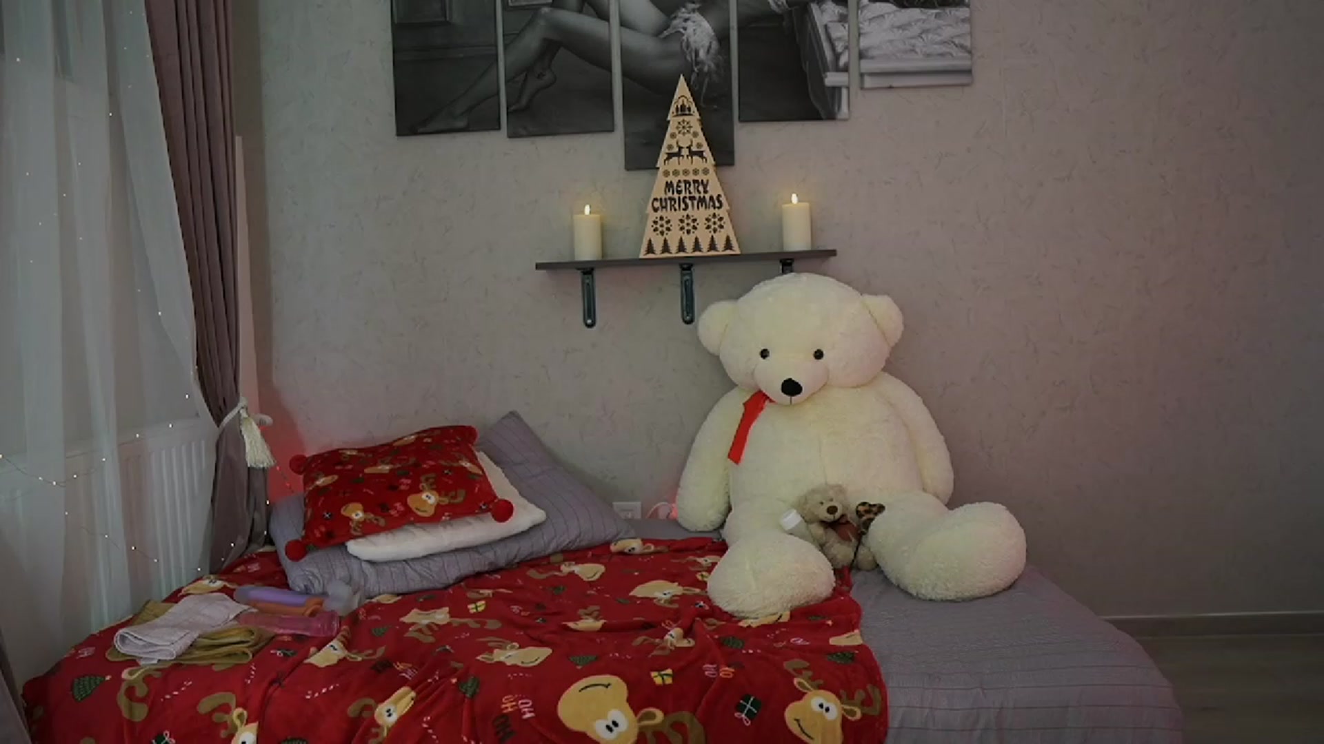 Gallery image thumbnail from RileyReid_18's myfreecams stream on, 12/10/2023, 17:44 image 19 of 20