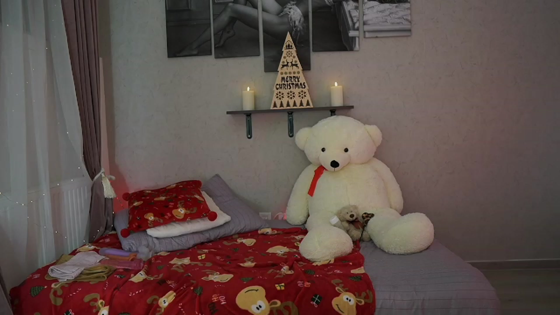 Gallery image thumbnail from RileyReid_18's myfreecams stream on, 12/10/2023, 17:44 image 20 of 20