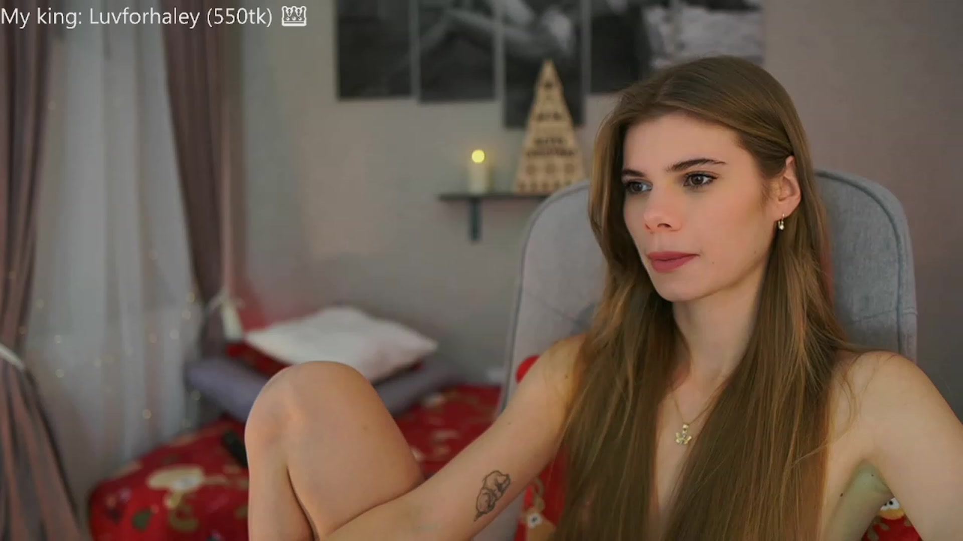 Gallery image thumbnail from RileyReid_18's myfreecams stream on, 12/14/2023, 17:19 image 13 of 20