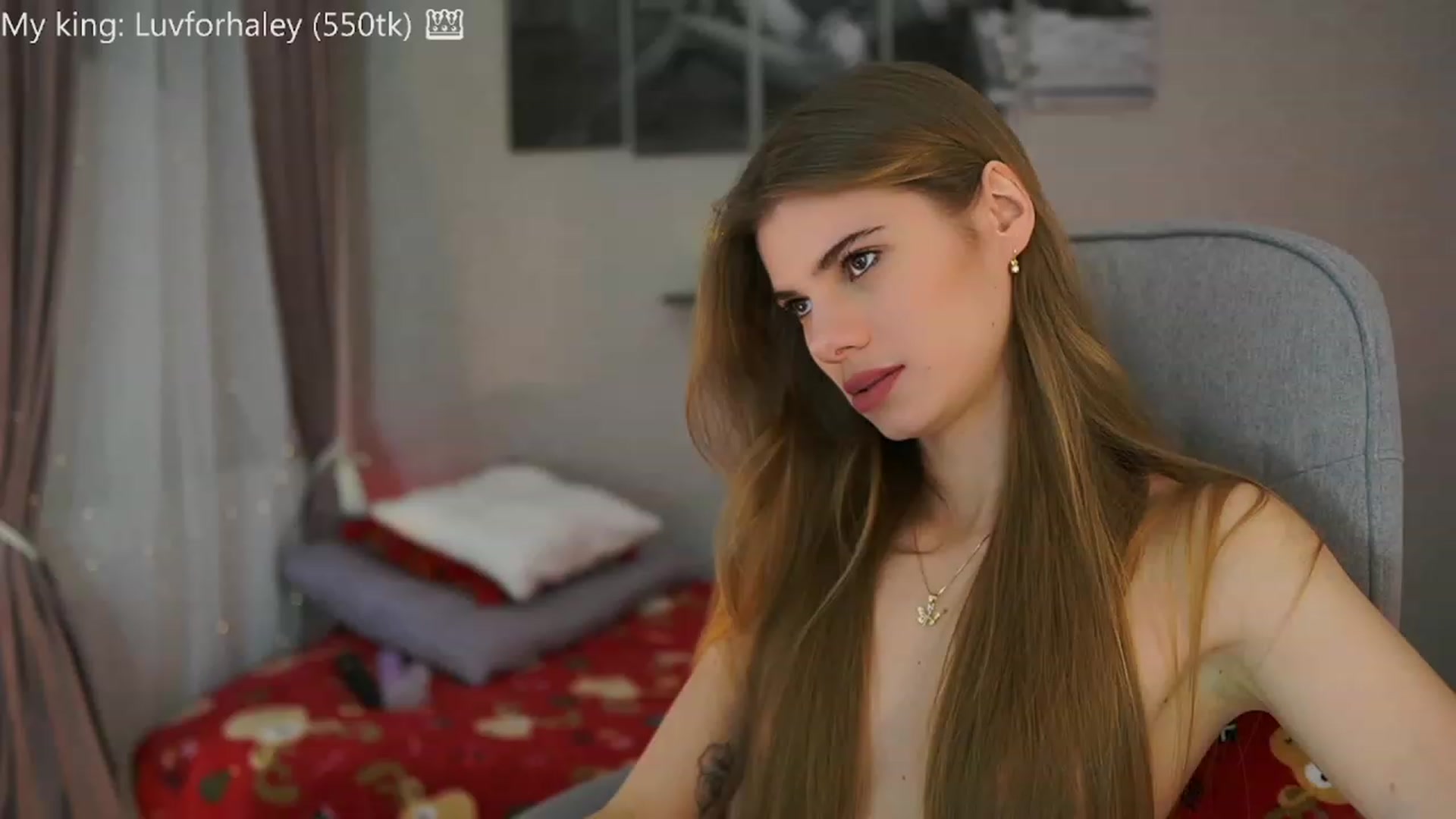 Gallery image thumbnail from RileyReid_18's myfreecams stream on, 12/14/2023, 17:19 image 3 of 20