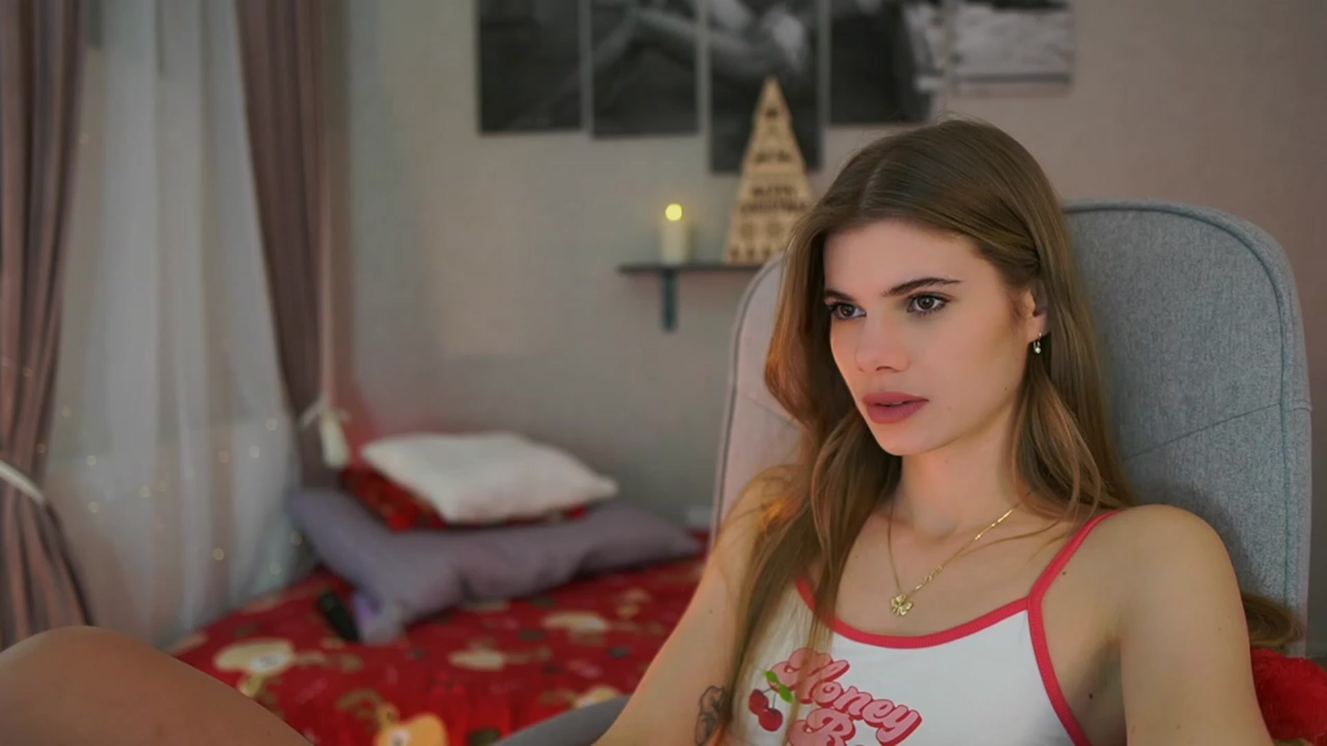 Gallery image thumbnail from RileyReid_18's myfreecams stream on, 12/14/2023, 18:59 image 11 of 20