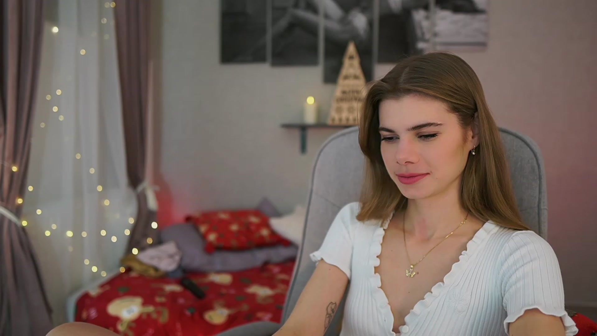 Gallery image thumbnail from RileyReid_18's myfreecams stream on, 12/20/2023, 16:18 image 20 of 20