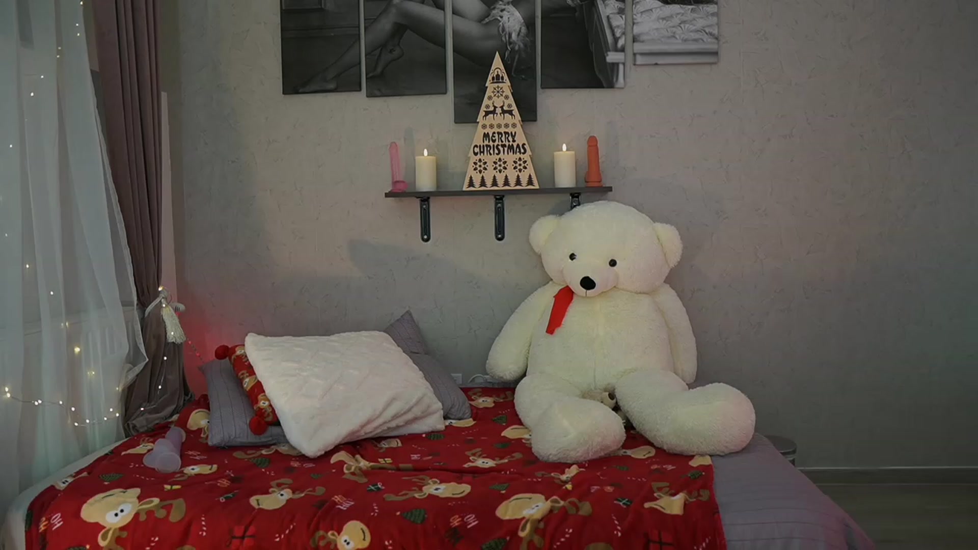 Gallery image thumbnail from RileyReid_18's myfreecams stream on, 12/23/2023, 20:54 image 6 of 20