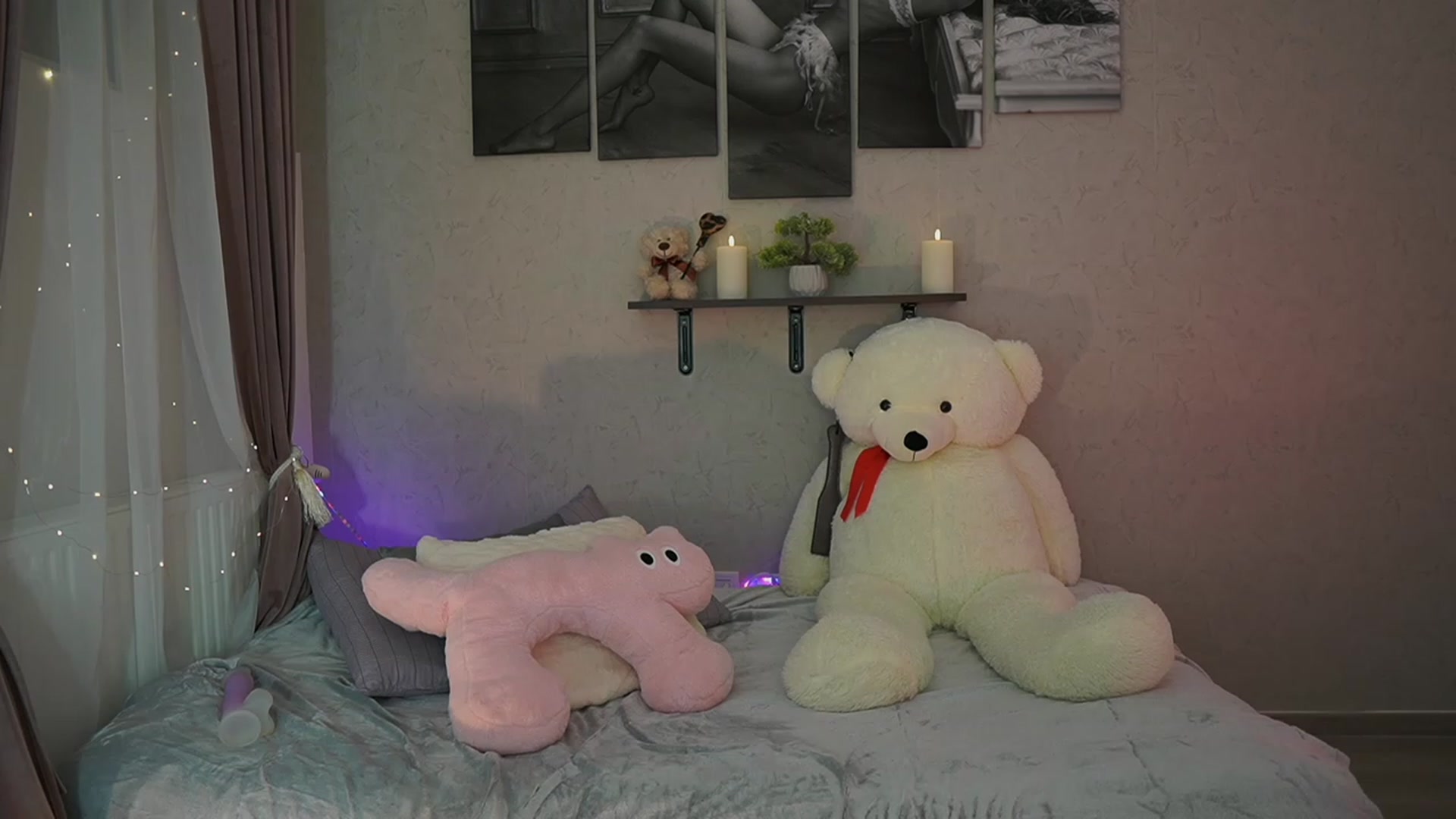Gallery image thumbnail from RileyReid_18's myfreecams stream on, 12/29/2023, 17:34 image 20 of 20