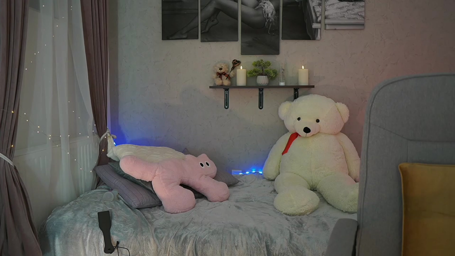 Gallery image thumbnail from RileyReid_18's myfreecams stream on, 01/05/2024, 11:01 image 6 of 20