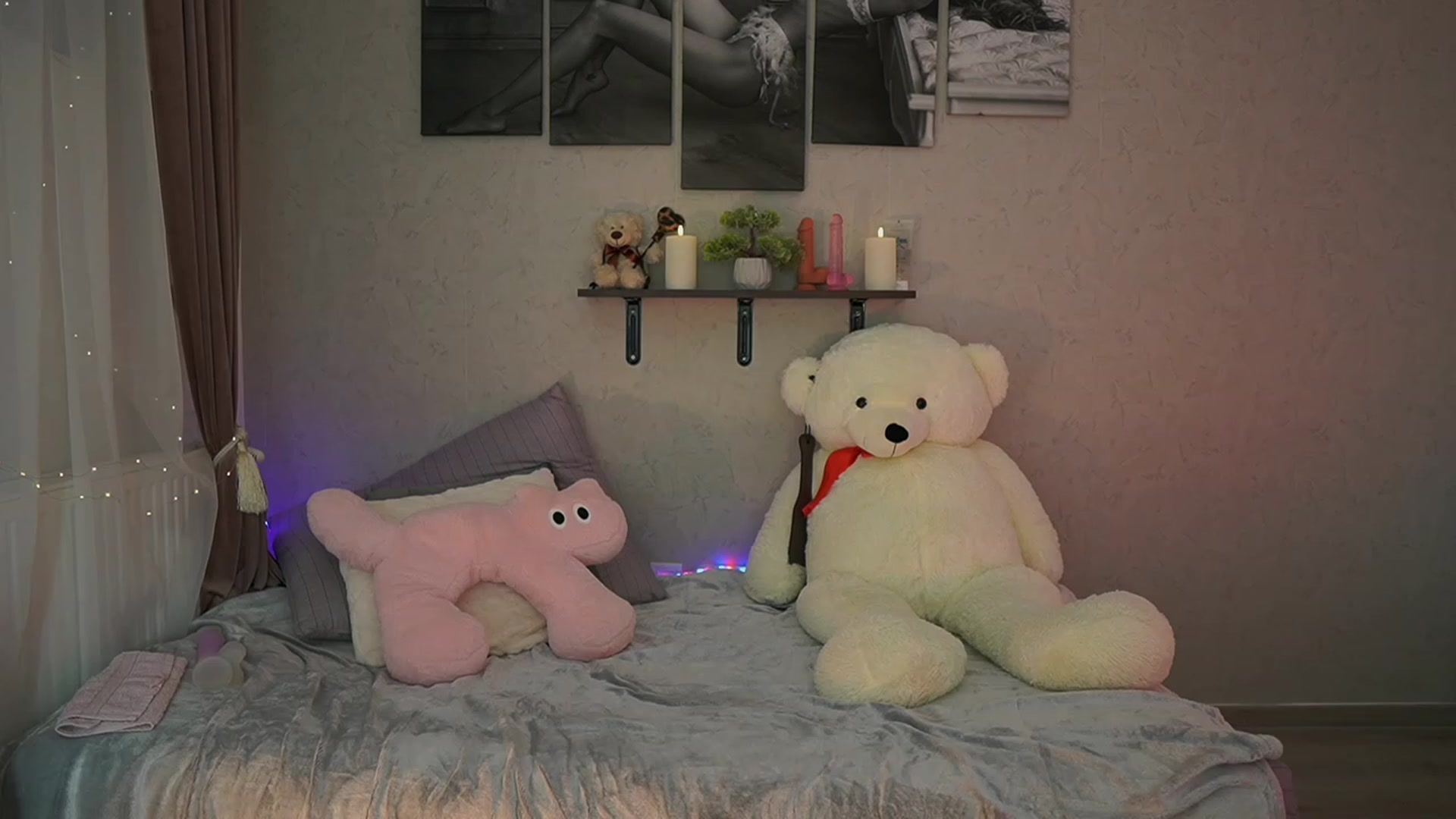 Gallery image thumbnail from RileyReid_18's myfreecams stream on, 01/09/2024, 15:57 image 18 of 20