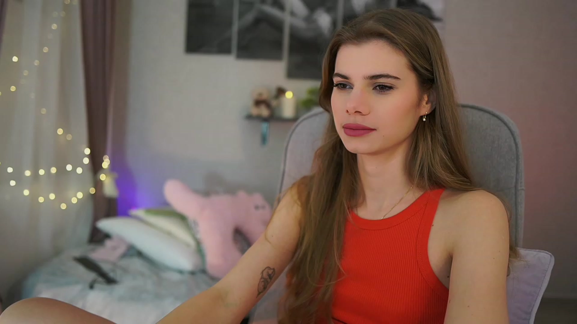 Gallery image thumbnail from RileyReid_18's myfreecams stream on, 01/17/2024, 14:51 image 14 of 20