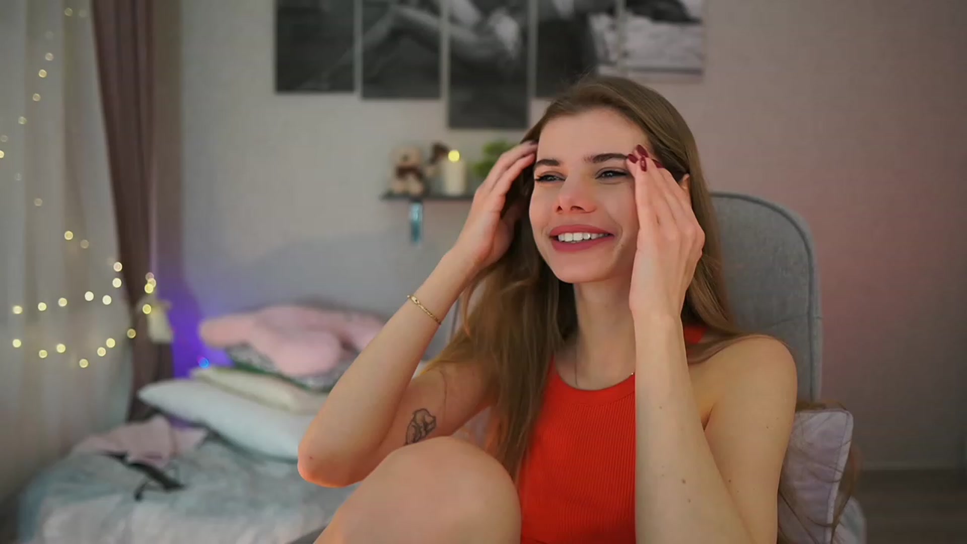 Gallery image thumbnail from RileyReid_18's myfreecams stream on, 01/17/2024, 16:25 image 20 of 20