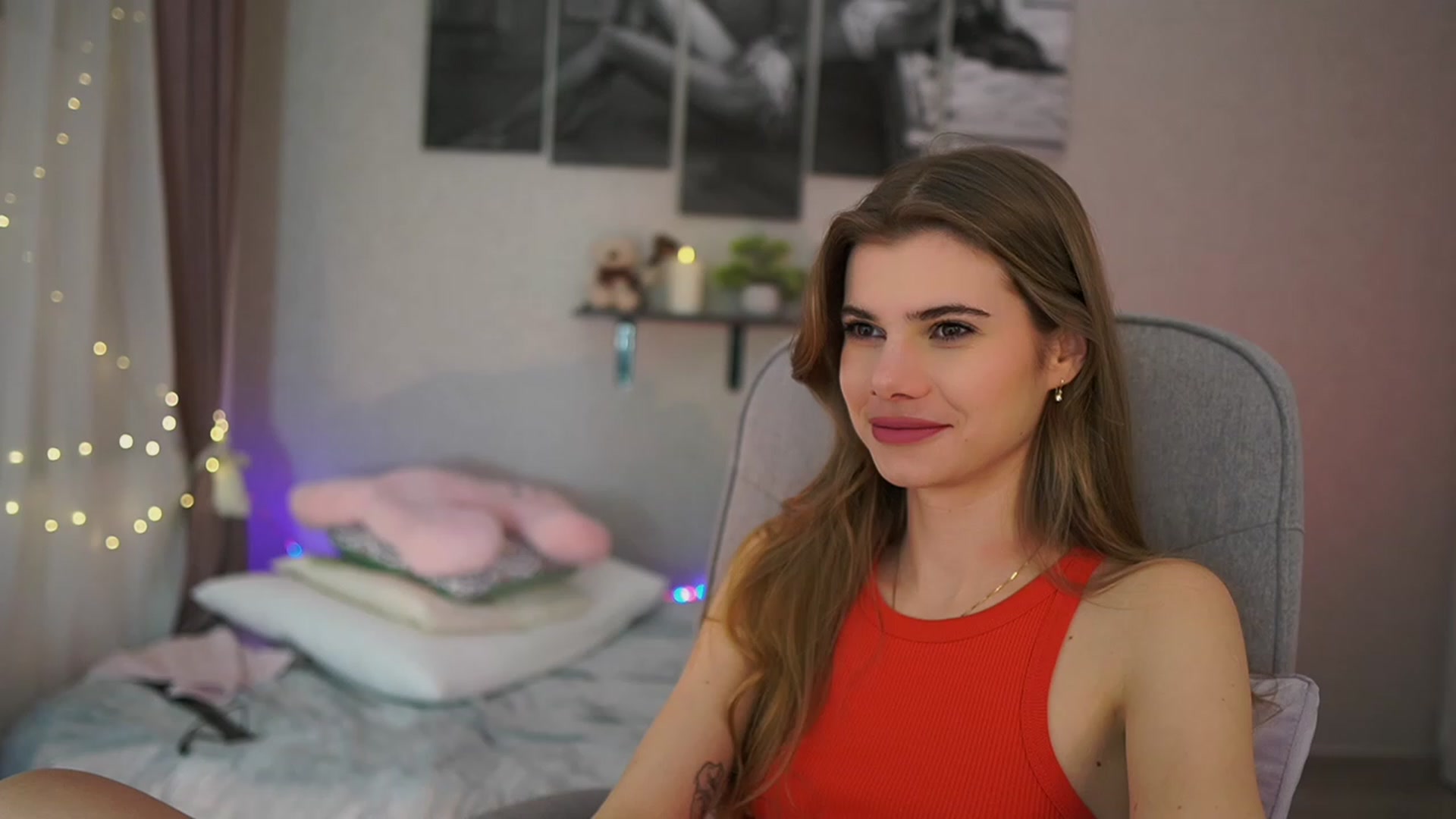 Gallery image thumbnail from RileyReid_18's myfreecams stream on, 01/17/2024, 16:25 image 11 of 20