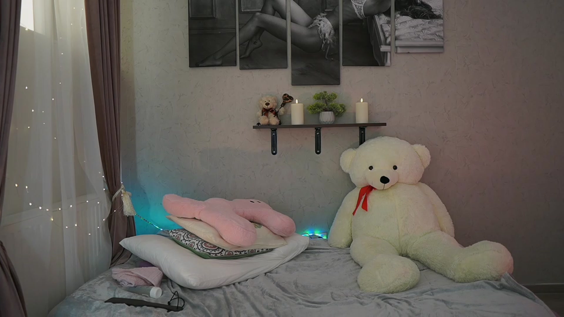 Gallery image thumbnail from RileyReid_18's myfreecams stream on, 01/20/2024, 22:51 image 17 of 20