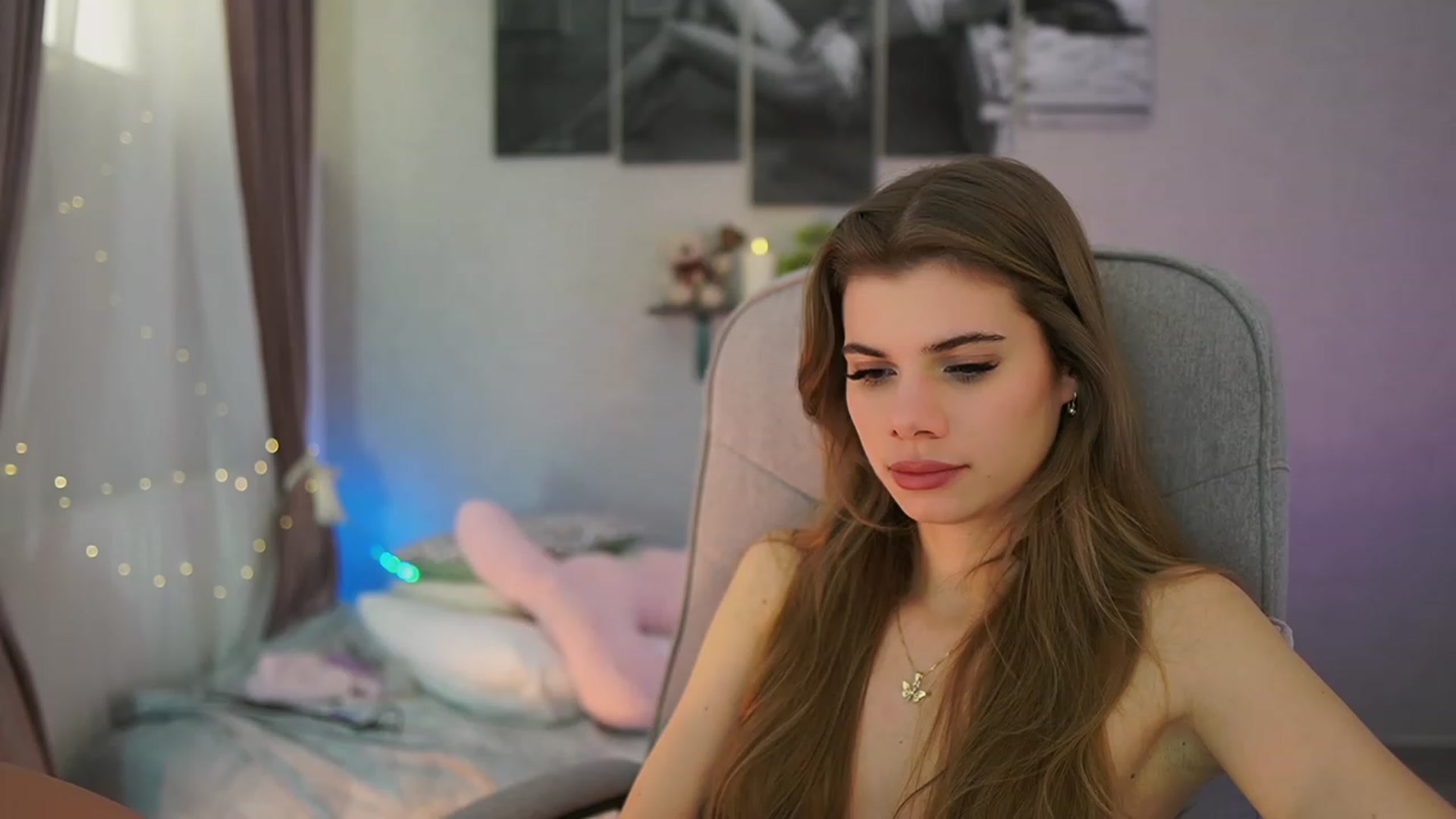 Gallery image thumbnail from RileyReid_18's myfreecams stream on, 01/27/2024, 12:28 image 20 of 20