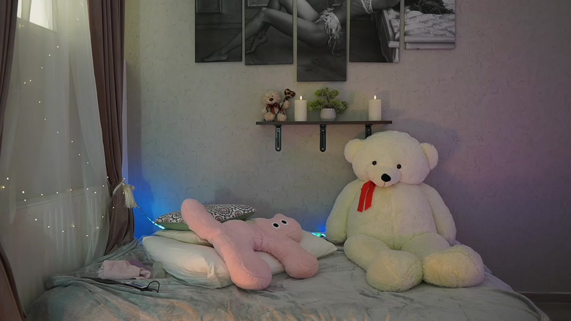 Gallery image thumbnail from RileyReid_18's myfreecams stream on, 01/27/2024, 12:28 image 16 of 20