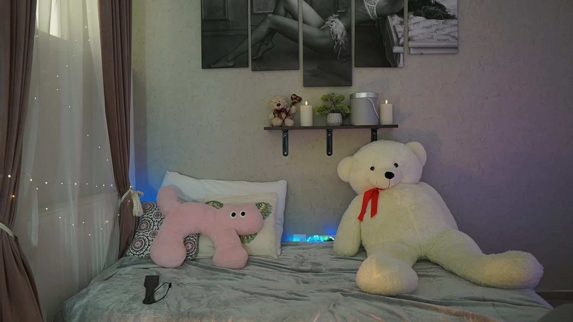 Gallery image thumbnail from RileyReid_18's myfreecams stream on, 01/31/2024, 17:48 image 8 of 20