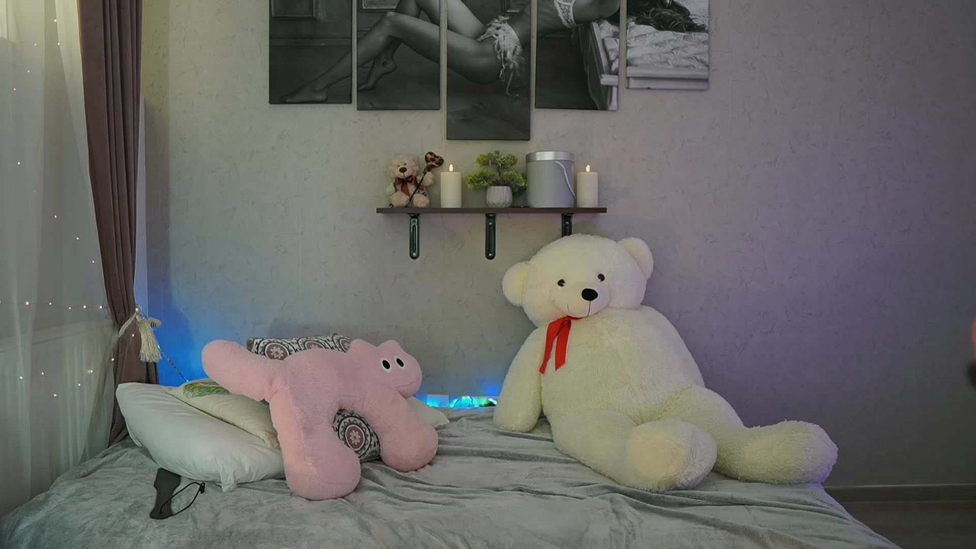 Gallery image thumbnail from RileyReid_18's myfreecams stream on, 01/31/2024, 17:48 image 13 of 20