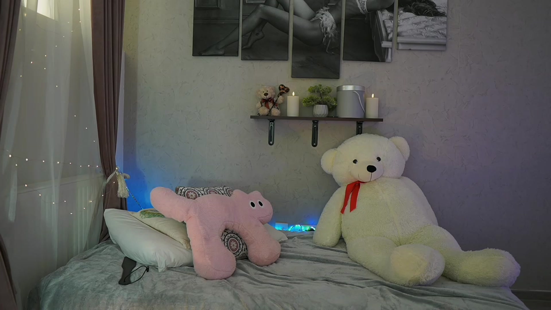 Gallery image thumbnail from RileyReid_18's myfreecams stream on, 01/31/2024, 17:48 image 17 of 20