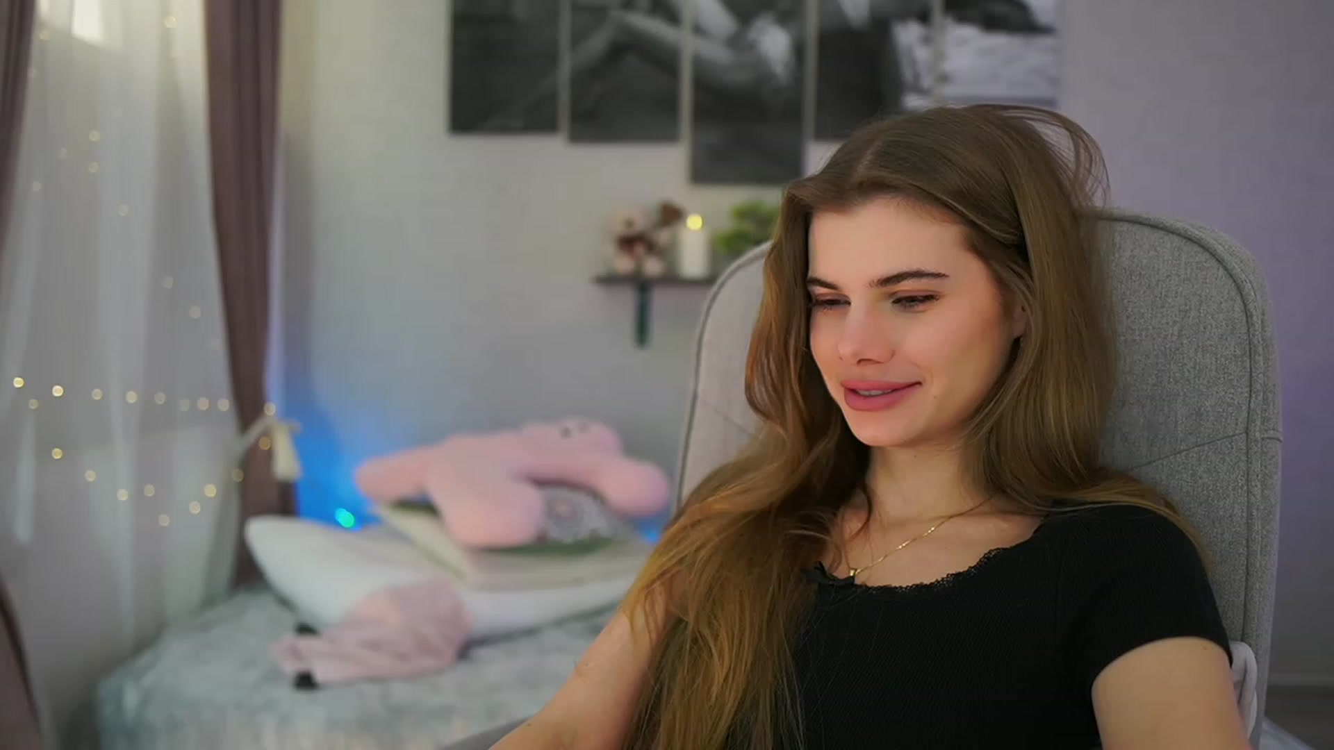 Gallery image thumbnail from RileyReid_18's myfreecams stream on, 01/31/2024, 18:59 image 16 of 20