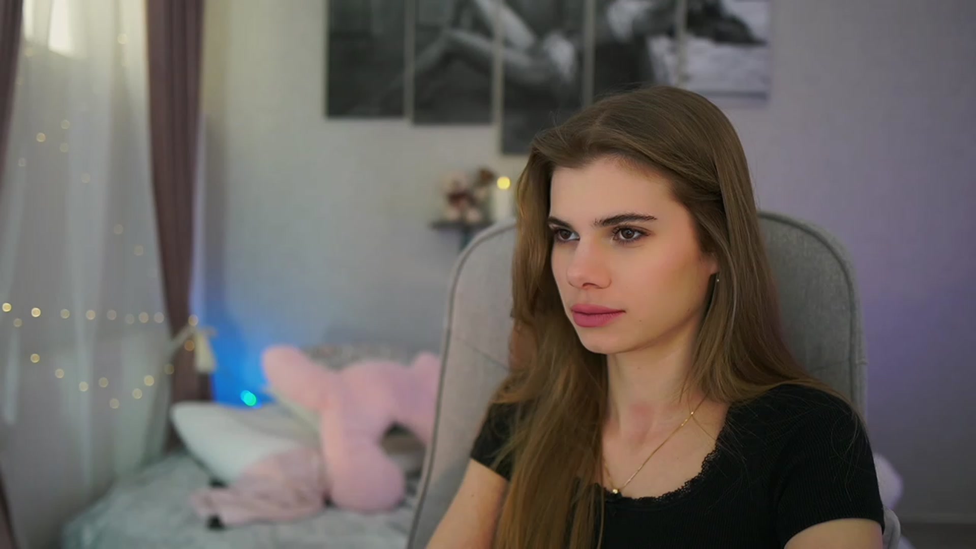 Gallery image thumbnail from RileyReid_18's myfreecams stream on, 01/31/2024, 18:59 image 3 of 20