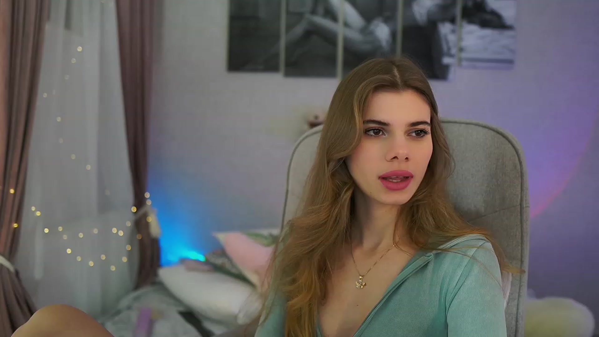 Gallery image thumbnail from RileyReid_18's myfreecams stream on, 02/03/2024, 21:35 image 18 of 20