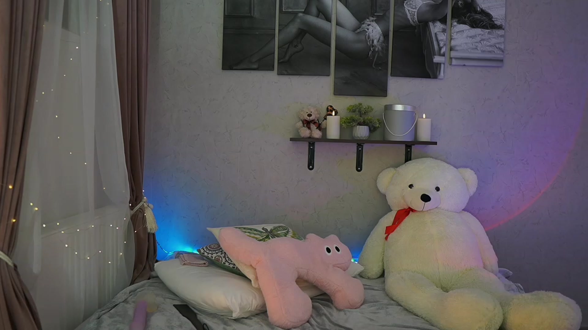 Gallery image thumbnail from RileyReid_18's myfreecams stream on, 02/03/2024, 21:35 image 11 of 20