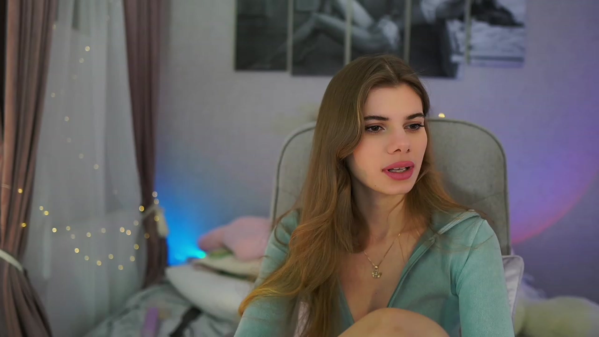 Gallery image thumbnail from RileyReid_18's myfreecams stream on, 02/03/2024, 23:05 image 18 of 20