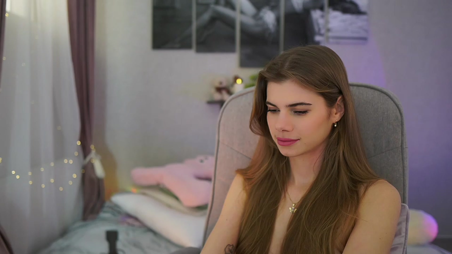 Gallery image thumbnail from RileyReid_18's myfreecams stream on, 02/04/2024, 19:03 image 11 of 20