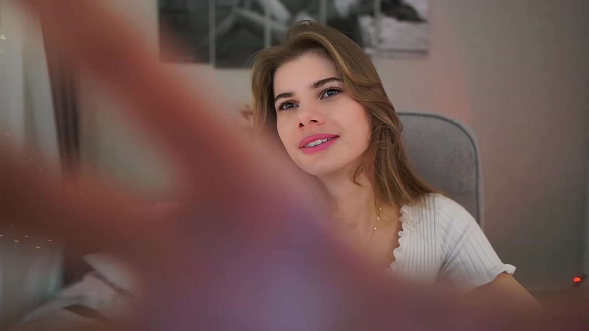 Gallery image thumbnail from RileyReid_18's myfreecams stream on, 02/05/2024, 16:40 image 6 of 20